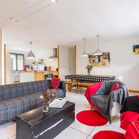 Maison Spacieuse Avec Jardin, Ping-pong, Wifi, Et Equipements Bebe - Malville, France - Fr-1-306-1153 * Malville