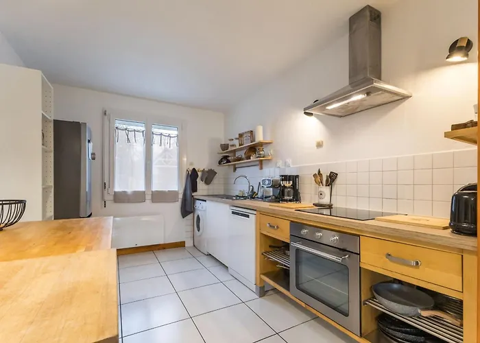 Maison Spacieuse Avec Jardin, Ping-pong, Wifi, Et Equipements Bebe - Malville, France - Fr-1-306-1153 Casa de Férias *