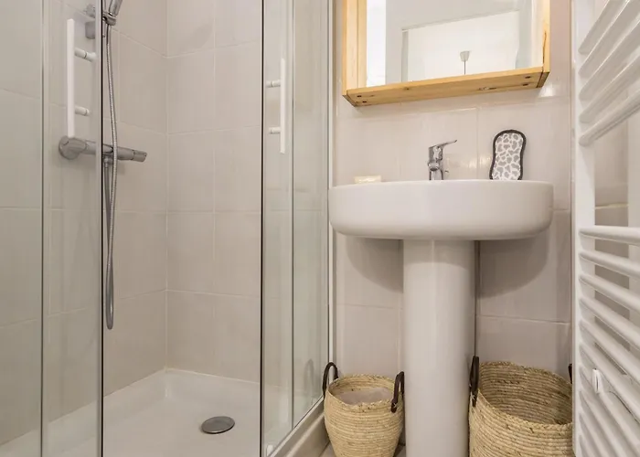 Maison Spacieuse Avec Jardin, Ping-pong, Wifi, Et Equipements Bebe - Malville, France - Fr-1-306-1153 Casa de Férias